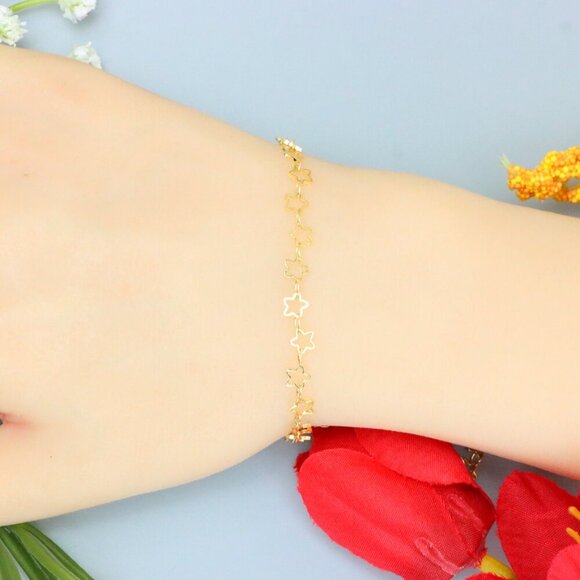 "Elegant & Trendy Bracelet, A Perfect Gift for Women, Thoughtful, EVCH1710 - Picture 1 of 10